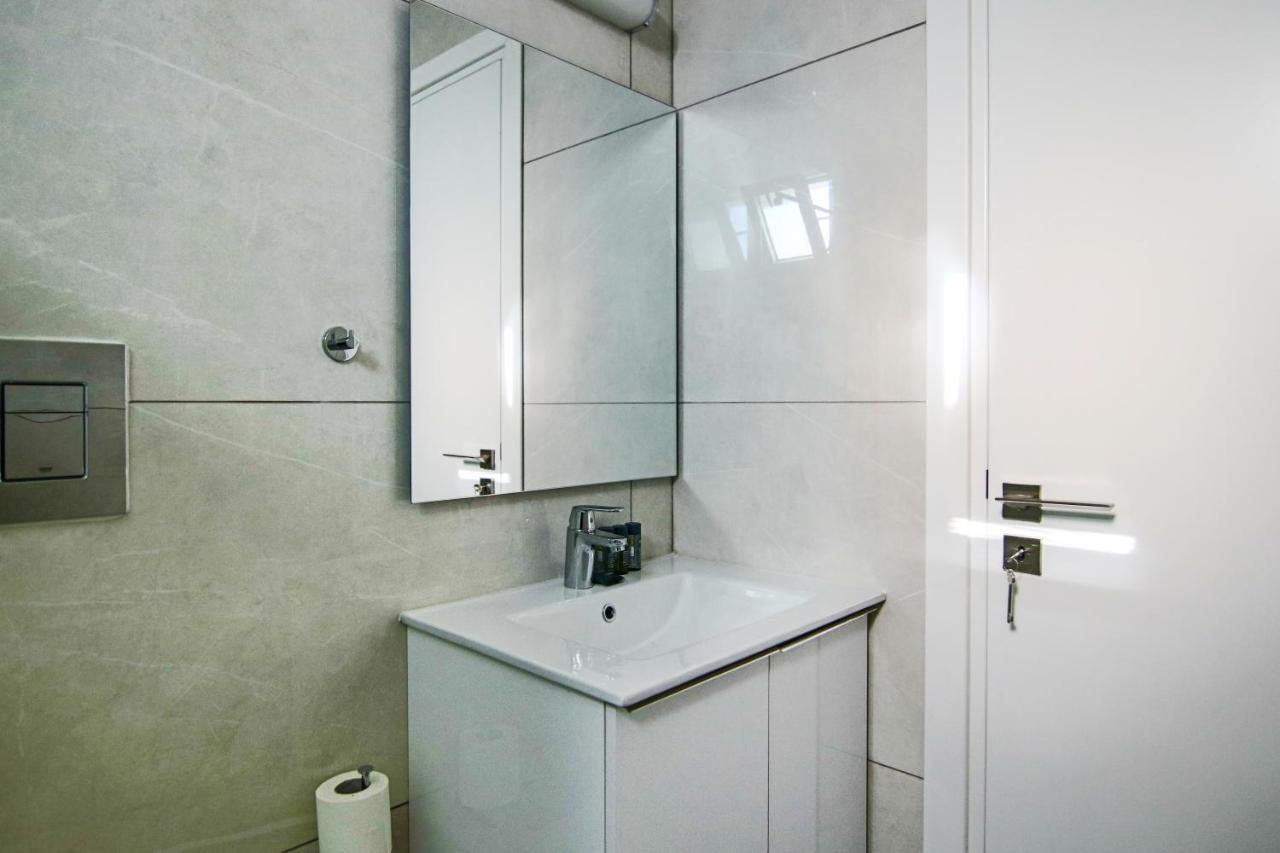 Ferienwohnung Phaedrus Living - Seaside Executive Flat Harbour 204 Paphos Exterior foto